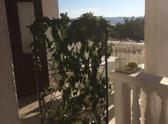 Jusup Pensjonat Starigrad Paklenica