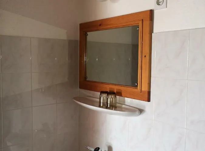 Jusup 3* Starigrad Paklenica